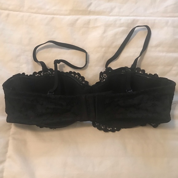 Black lace Victoria secret bra - Picture 2 of 4